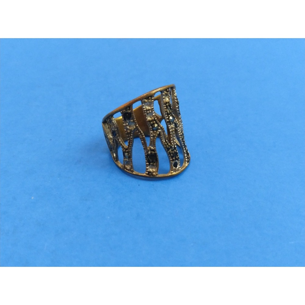 Vintage Gold Tone Wide Ring Ornate Boho Size 8